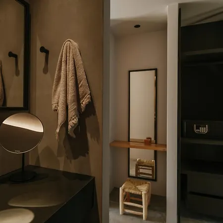 Minos Art Hotel, A Member Of Design Hotel 5*